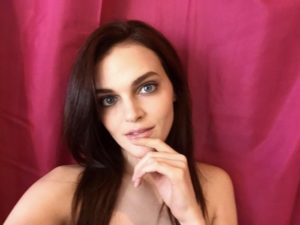 マデリーンブルーワー